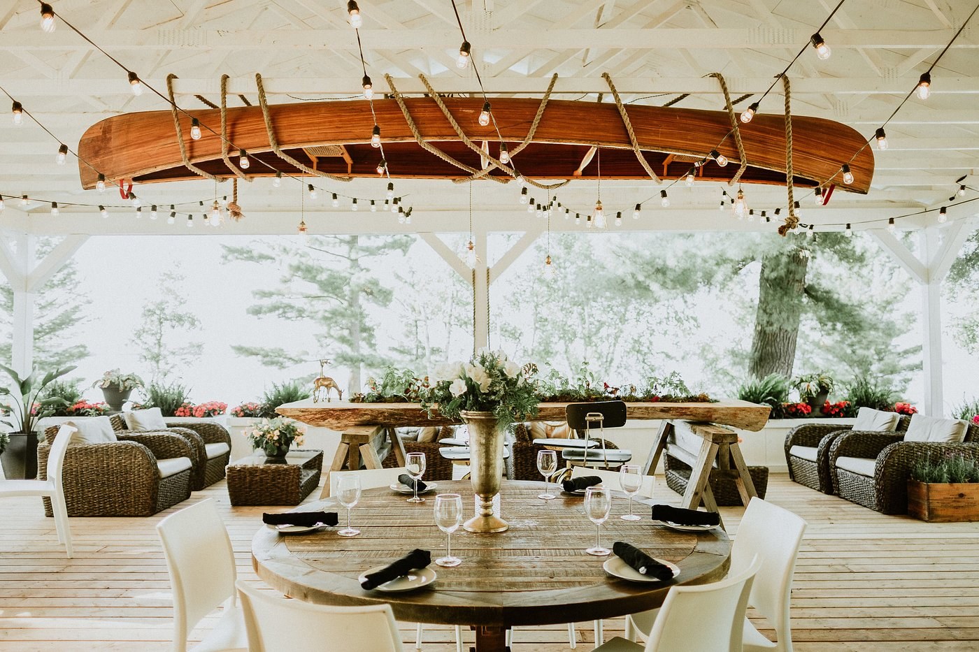 Lakeside patio dining